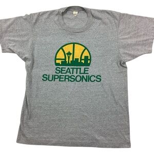 Vintage Seattle Supersonics 80s NBA single stitch T-shirt